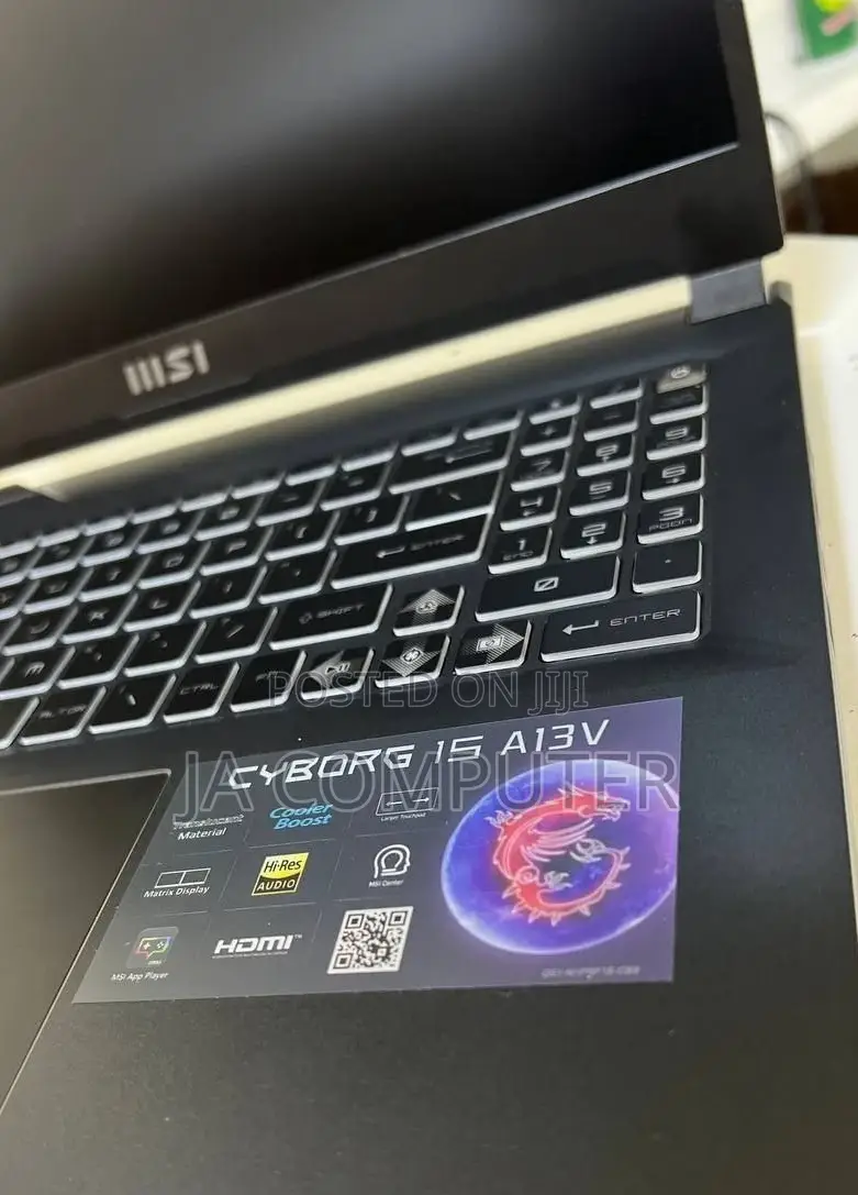 New Laptop MSI Katana 15 16GB Intel Core I7 SSD 512GB