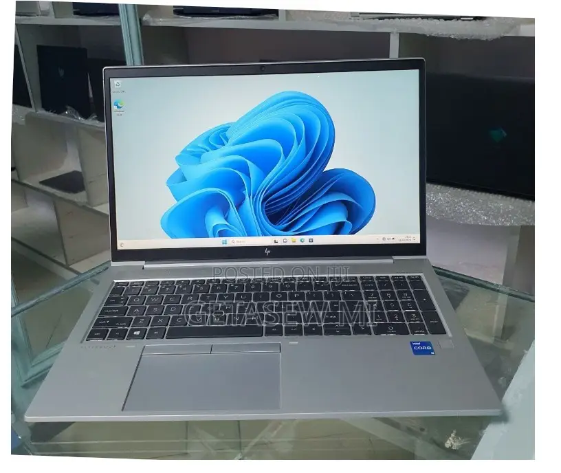 New Laptop HP EliteBook 850 G8 8GB Intel Core I5 SSD 512GB