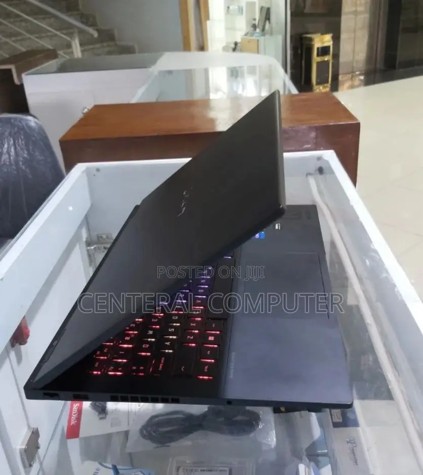 New Laptop HP Omen 16 16GB Intel Core I7 SSD 512GB