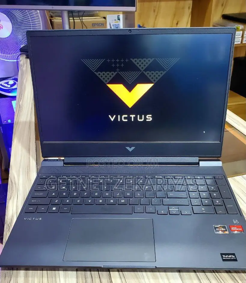New Laptop HP Victus 15 16GB Intel Core I7 SSD 512GB