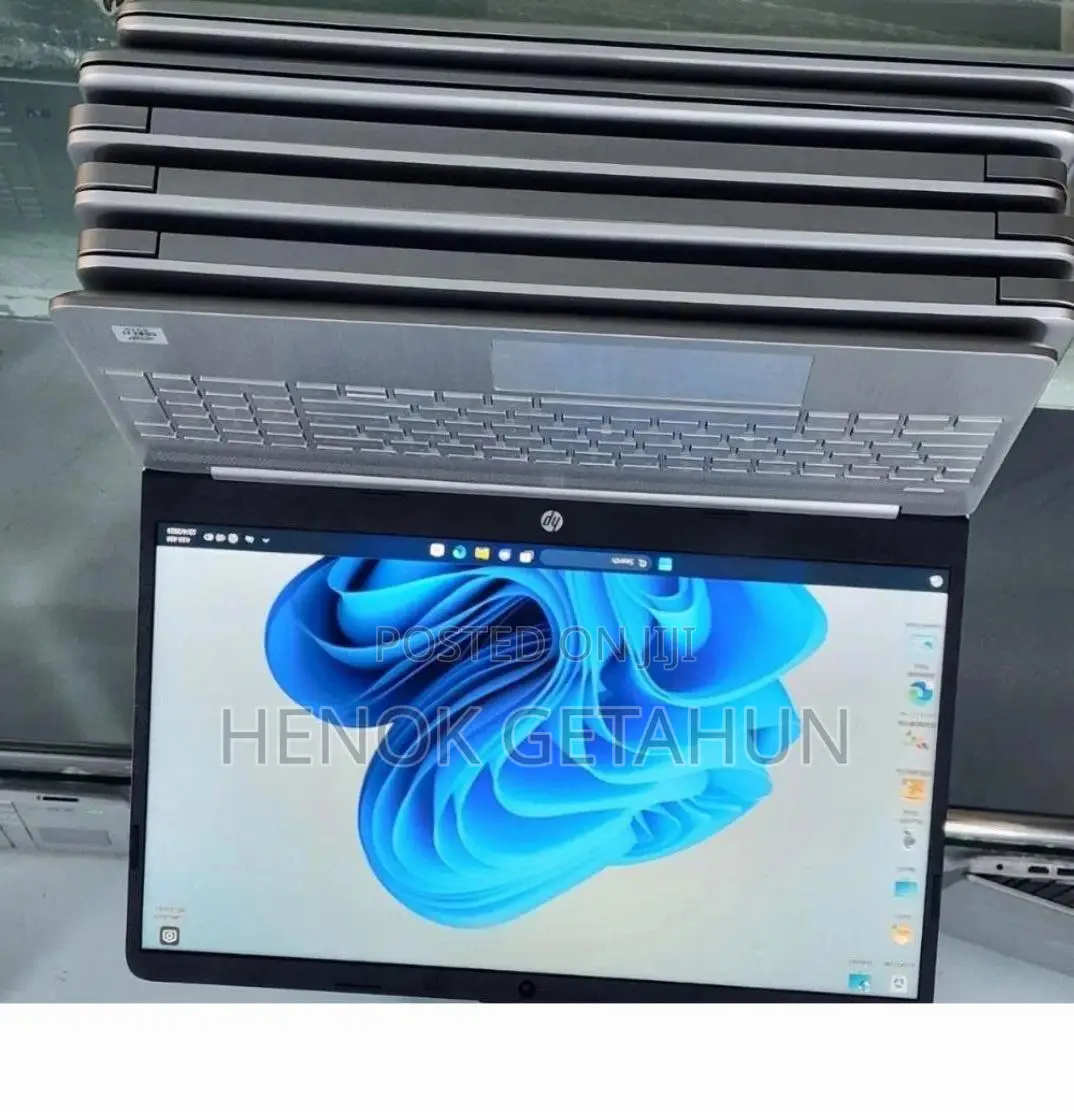 New Laptop HP Stream Notebook 16GB Intel Core i7 SSD 512GB