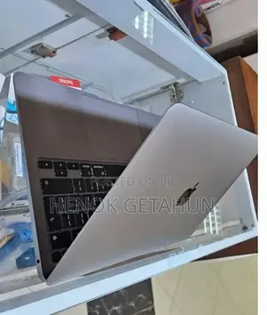 New Laptop Apple MacBook Air 2020 M1 8GB Apple M1 SSD 256GB