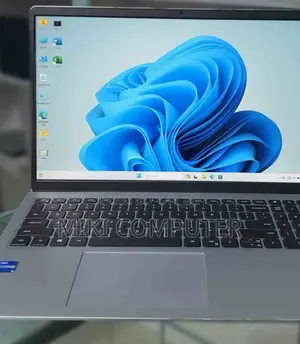 New Laptop Dell XPS 15 16GB Intel Core I5 SSD 512GB