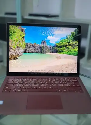 New Laptop Microsoft Surface Pro 8GB Intel Core I5 SSD 256GB