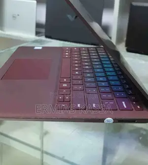 New Laptop Microsoft Surface Pro 8GB Intel Core I5 SSD 256GB