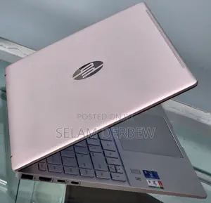 New Laptop HP Pavilion 10 16GB Intel Core I7 SSD 512GB