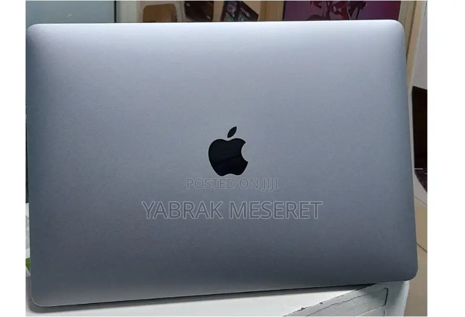 New Laptop Apple MacBook Pro M1 8GB Apple M1 Pro SSD 256GB