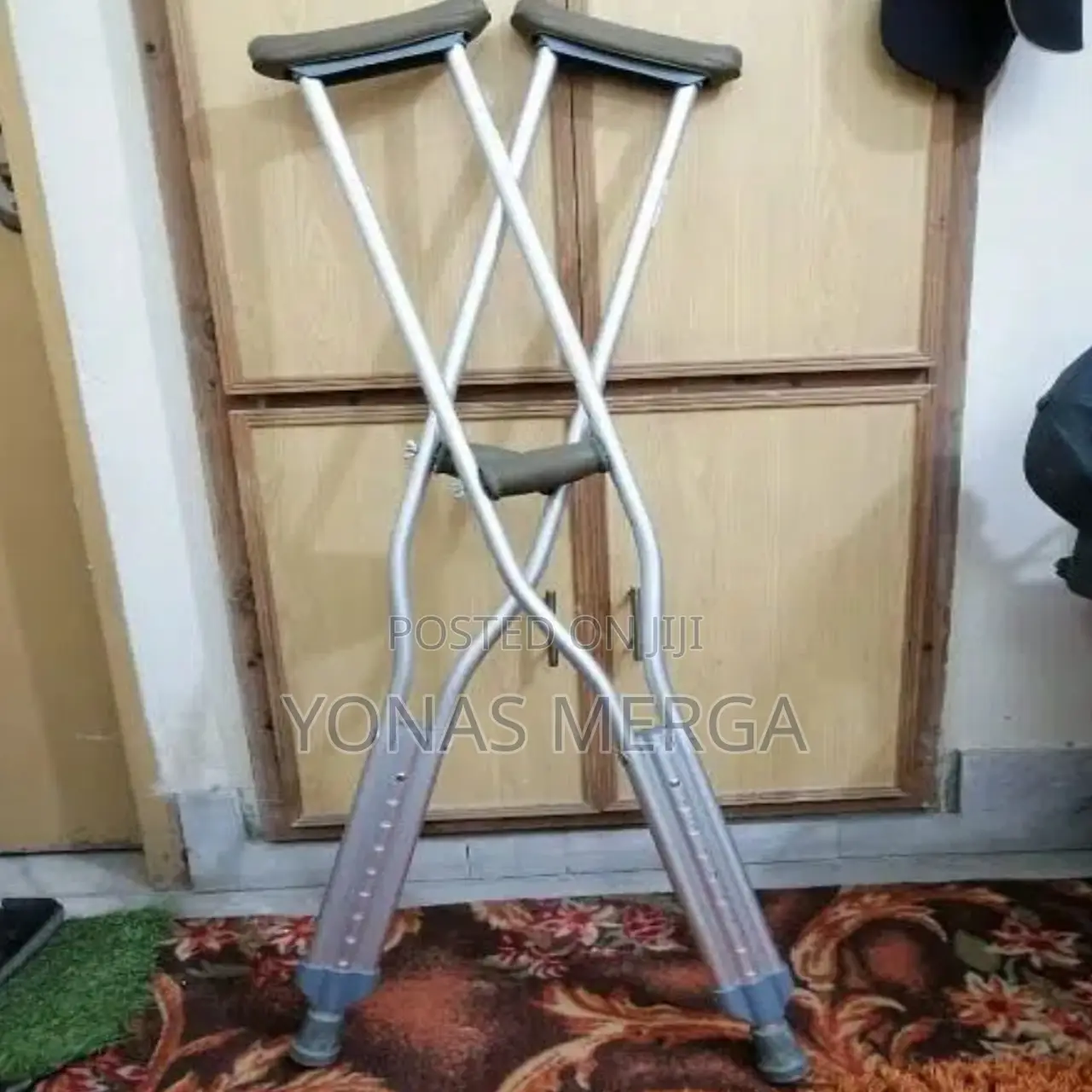 Aluminum Alloy Thick Underarm Crutches Adjustable_