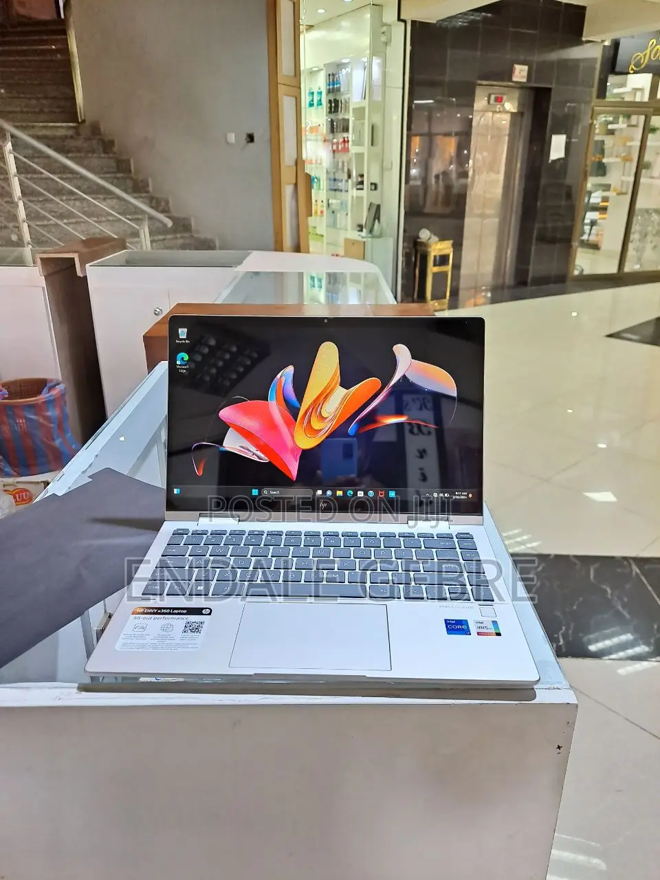 New Laptop HP Envy X360 16GB Intel Core I7 SSD 1T