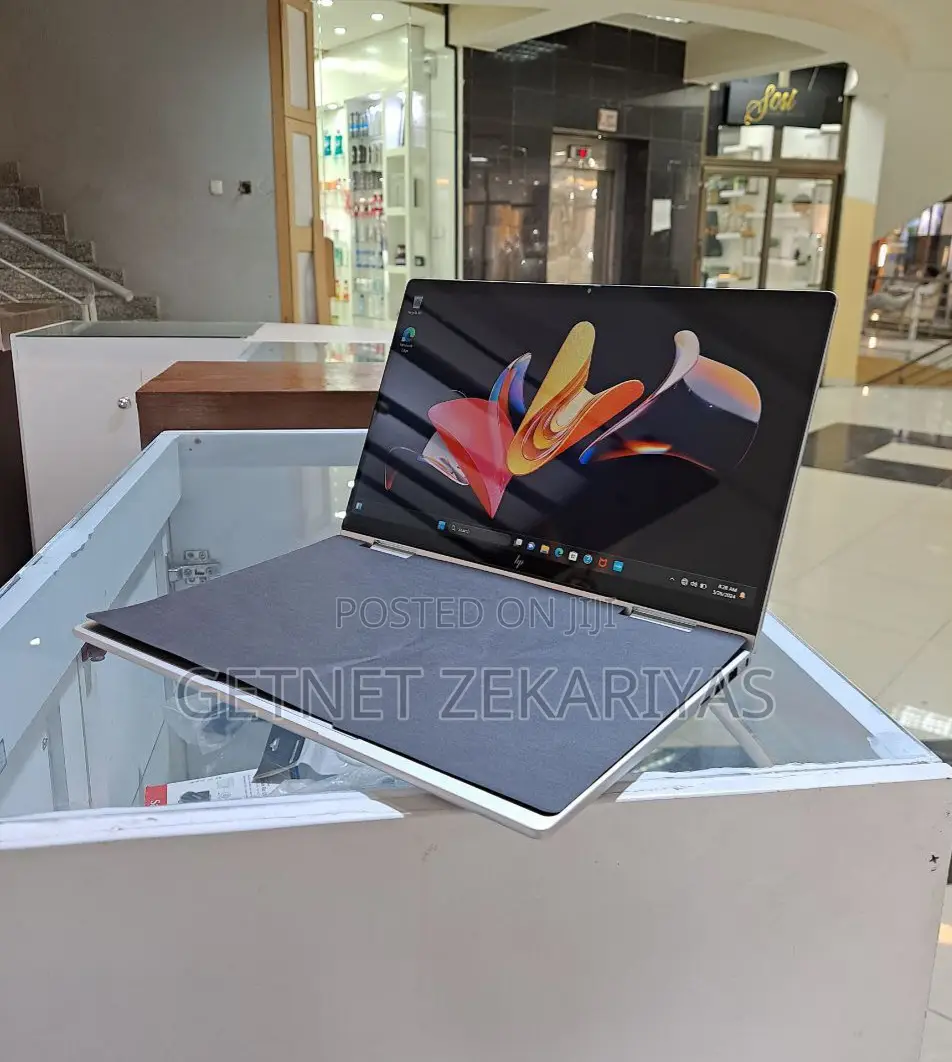 New Laptop HP Envy X360 16GB Intel Core I7 SSD 1T