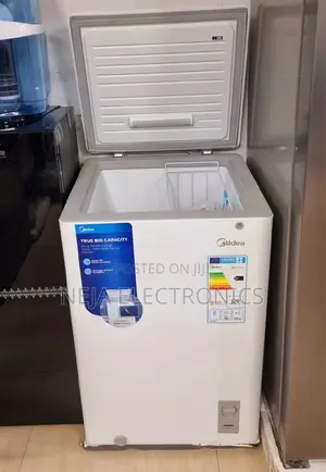 Photo - Midea Chest Freezers 99-Litter Deliver