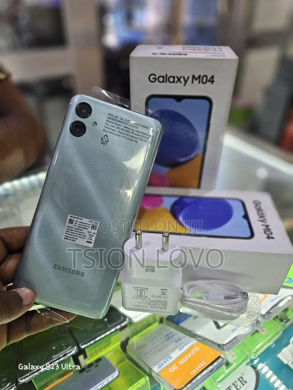 New Samsung Galaxy M04 64 GB