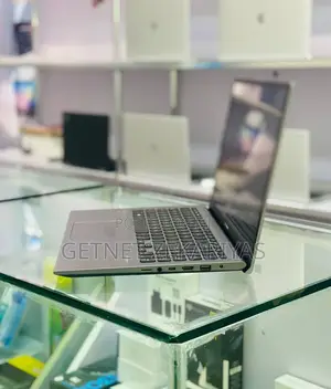 New Laptop Asus VivoBook 15 X505BA 8GB Intel Core I5 SSD 512GB