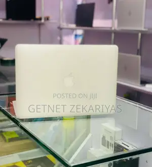 Photo - New Laptop Apple MacBook Air 2017 8GB Intel Core i5 SSD 256GB