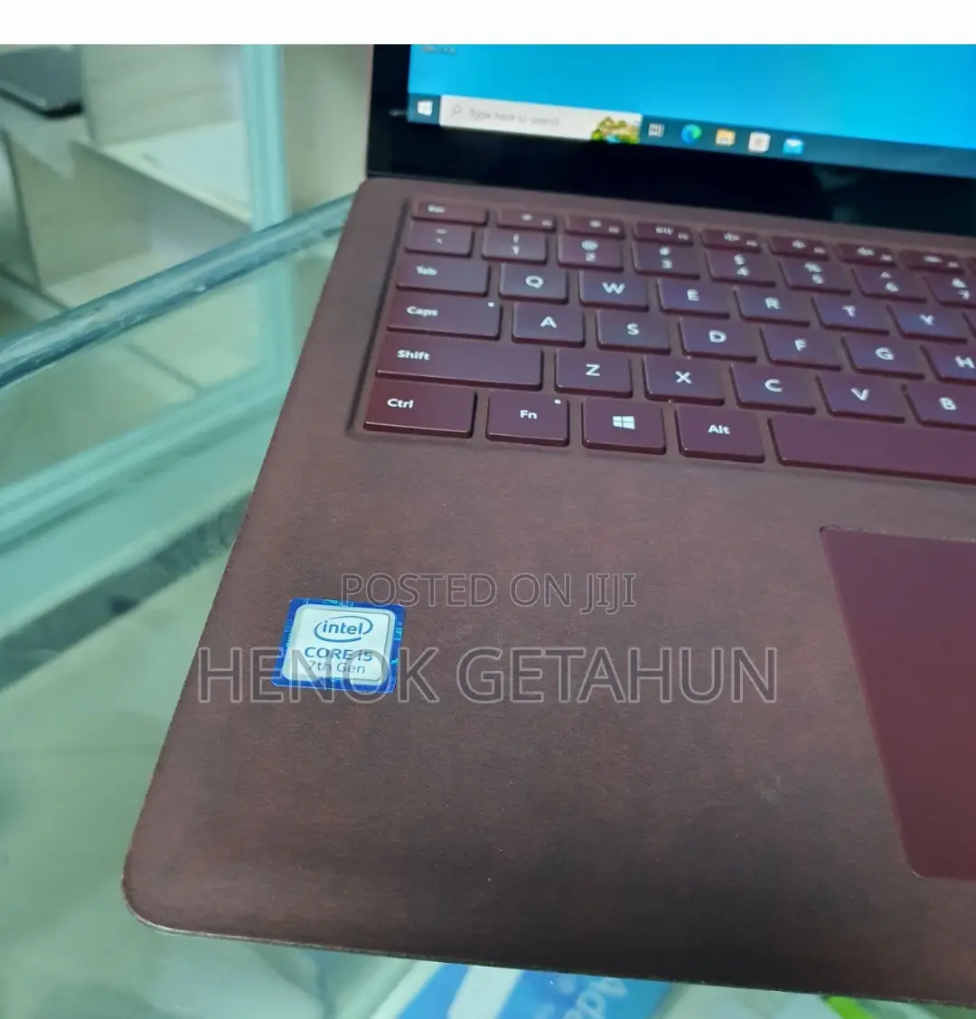 New Laptop Apple MacBook Pro 8GB Intel Core I5 SSD 256GB