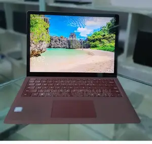 New Laptop Apple MacBook Pro 8GB Intel Core I5 SSD 256GB