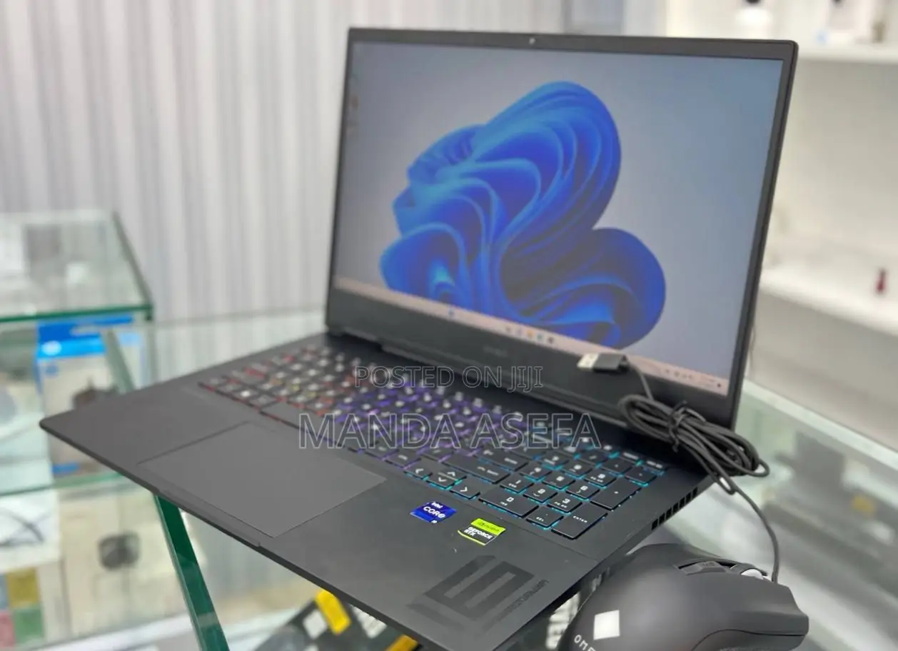 New Laptop HP Omen 15 16GB Intel Core I9 SSD 16 GB