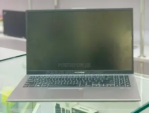 New Laptop Asus VivoBook 15 X505BA 8GB Intel Core I5 SSD 512GB