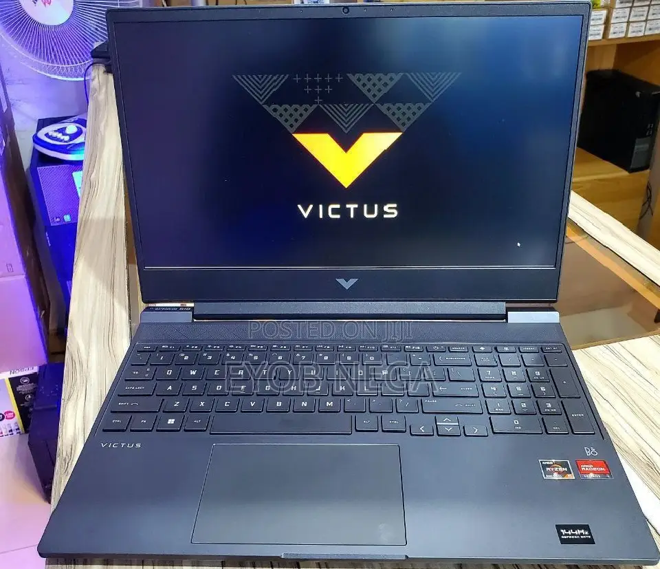 New Laptop HP Victus 15 16GB AMD Ryzen 5 SSD 512GB