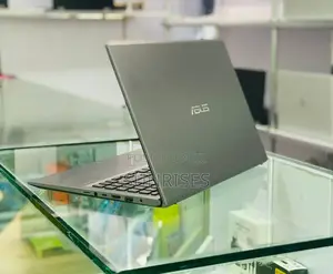 New Laptop Asus VivoBook 15 X505BA 8GB Intel Core I5 SSD 512GB