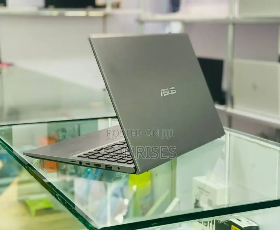 New Laptop Asus VivoBook 15 X505BA 8GB Intel Core I5 SSD 512GB