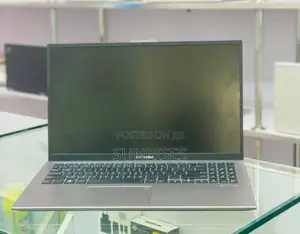 New Laptop Asus VivoBook 15 X505BA 8GB Intel Core I5 SSD 512GB