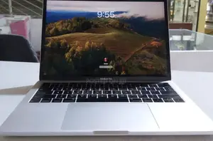 New Laptop Apple MacBook Pro 2018 16GB Intel Core I5 SSD 256GB