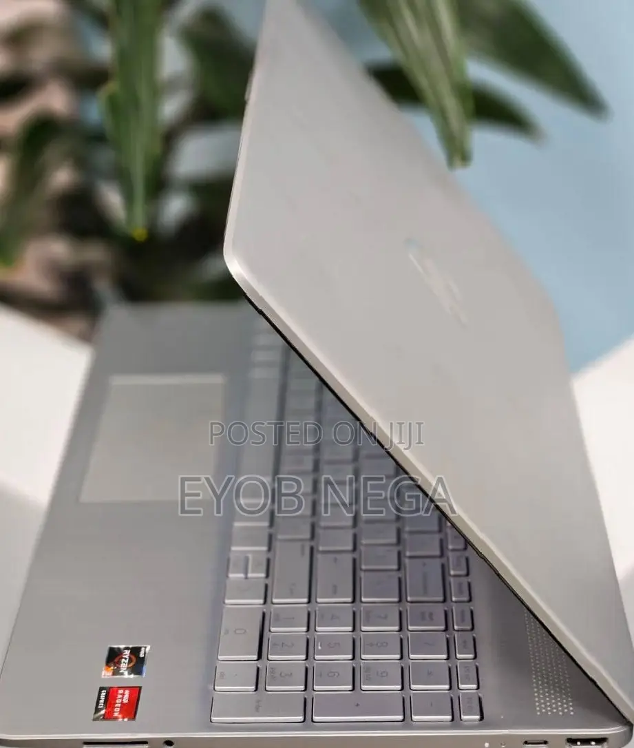 New Laptop HP Stream Notebook 8GB AMD Ryzen 3 SSD 512GB