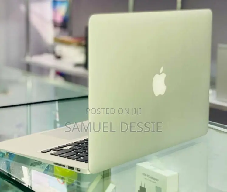 New Laptop Apple MacBook Air 2017 8GB Intel Core I5 SSD 256GB