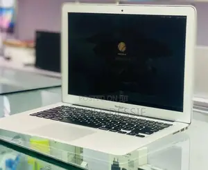 New Laptop Apple MacBook Air 2017 8GB Intel Core I5 SSD 256GB