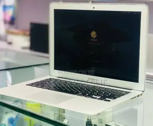 New Laptop Apple MacBook Air 2017 8GB Intel Core I5 SSD 256GB