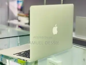 New Laptop Apple MacBook Air 2017 8GB Intel Core I5 SSD 256GB