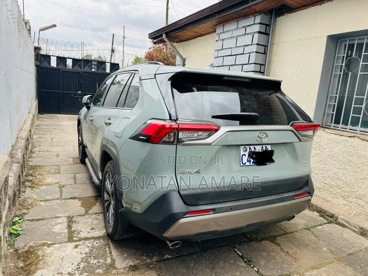 Toyota RAV4 2022 Green