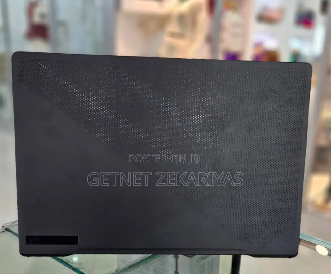 New Laptop Asus ROG Zephyrus G15 16GB AMD Ryzen 9 SSD 512GB