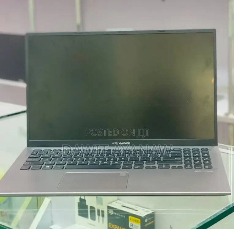 New Laptop Asus VivoBook 15 X505BA 8GB Intel Core I5 SSD 512GB