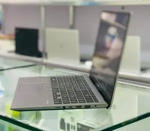 New Laptop Asus VivoBook 15 X505BA 8GB Intel Core I5 SSD 512GB