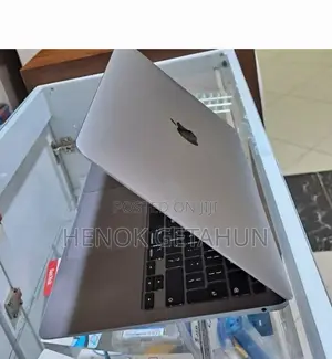 New Laptop Apple MacBook Air 2020 M1 8GB Apple M1 SSD 256GB