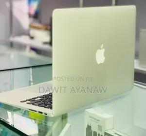 New Laptop Apple MacBook Pro 2017 12GB Intel Core I5 SSD 128GB