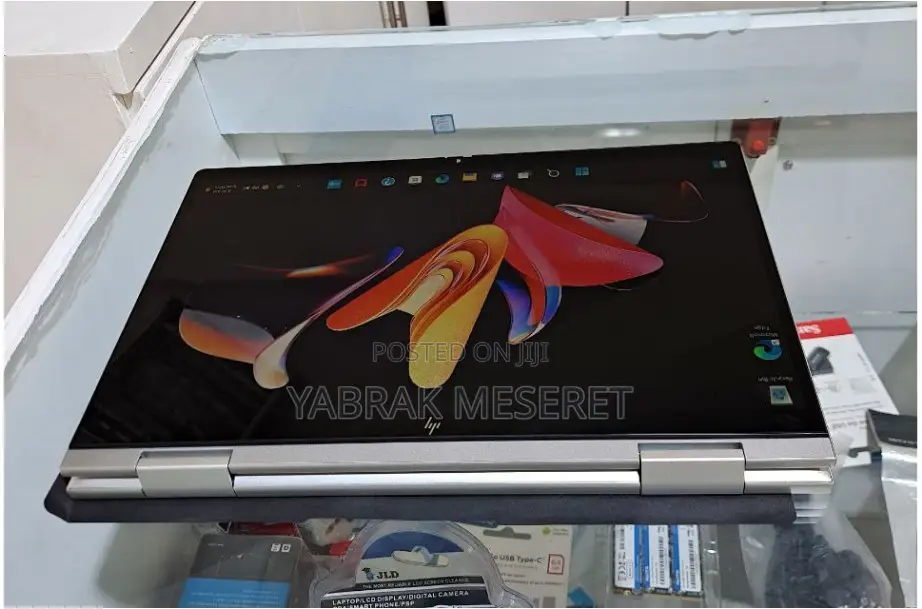 New Laptop HP Envy X360 16GB Intel Core I7 SSD 1T