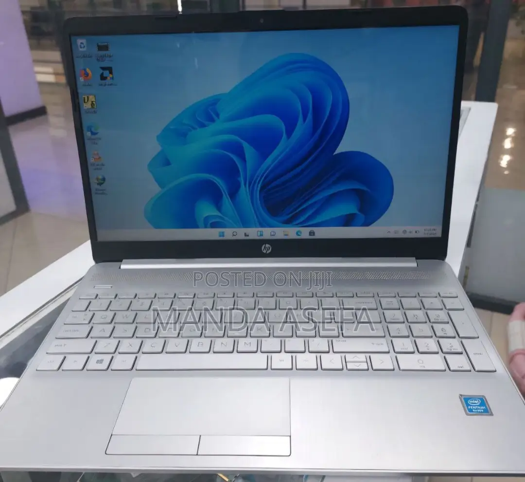New Laptop HP Stream Notebook 8GB Intel Pentium SSD 256GB