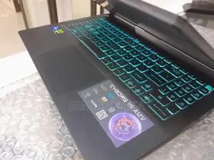 Photo - New Laptop MSI Creator 17 B11ue-224 16GB Intel Core I7 SSD 512GB