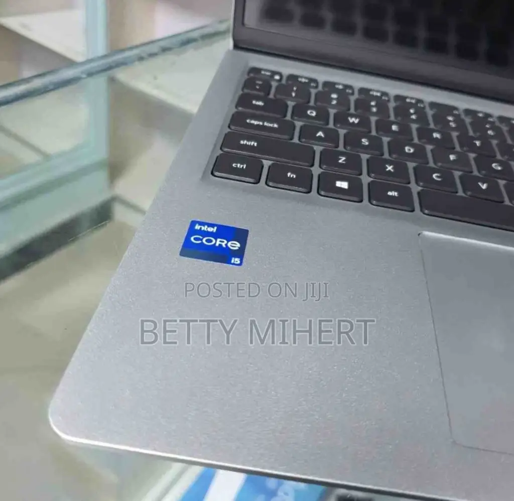 New Laptop Dell Latitude 5310 16GB Intel Core I5 SSD 512GB