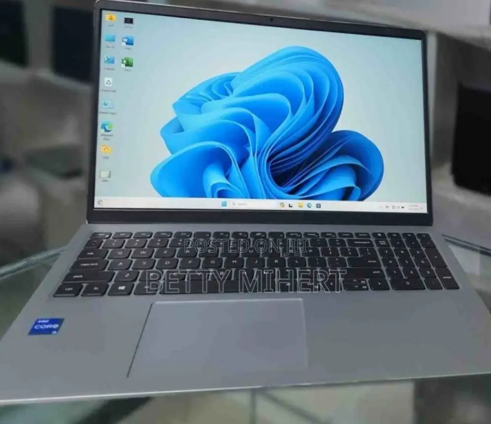 New Laptop Dell Latitude 5310 16GB Intel Core I5 SSD 512GB