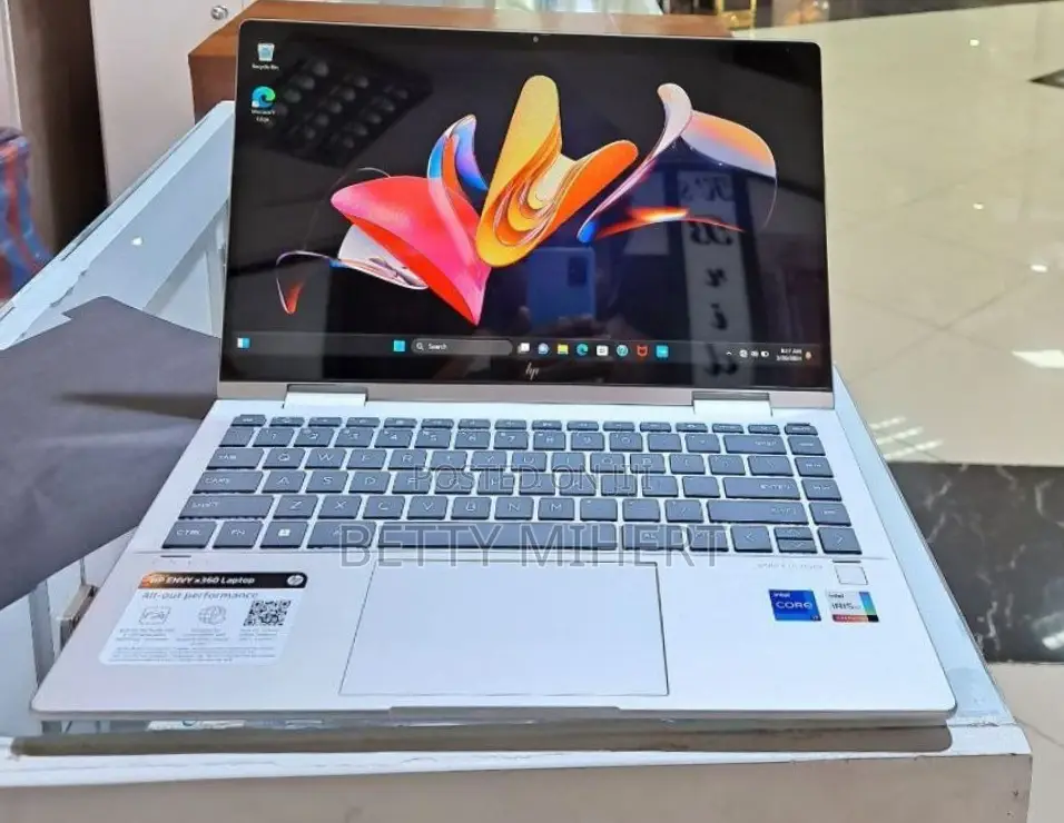 New Laptop HP Envy X360 16GB Intel Core I7 SSD 1T
