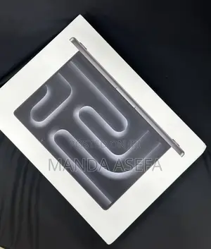 New Laptop Apple MacBook Pro 18GB Apple M3 Pro SSD 512GB