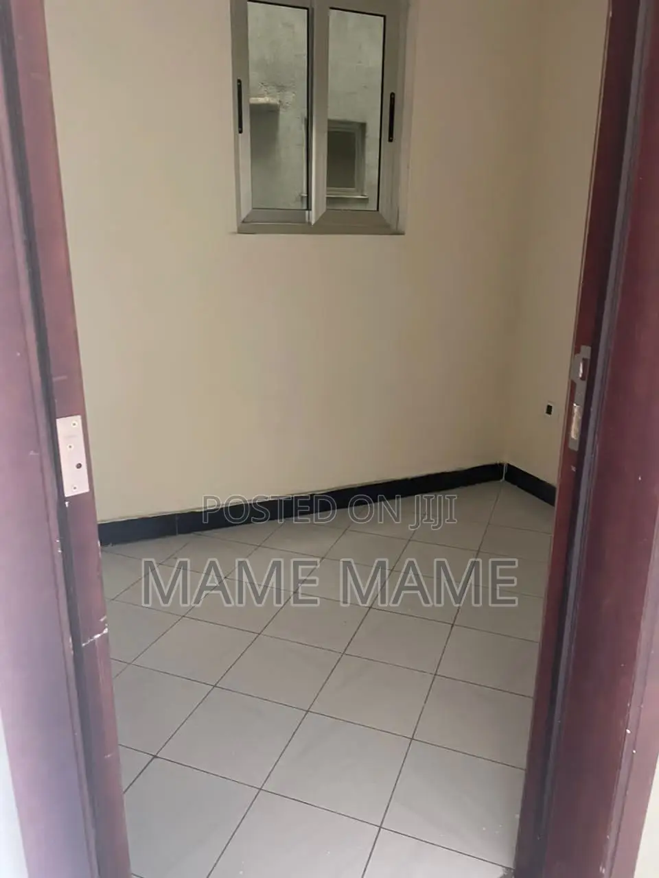 3bdrm Apartment in Addis Abeba, Kirkos for rent