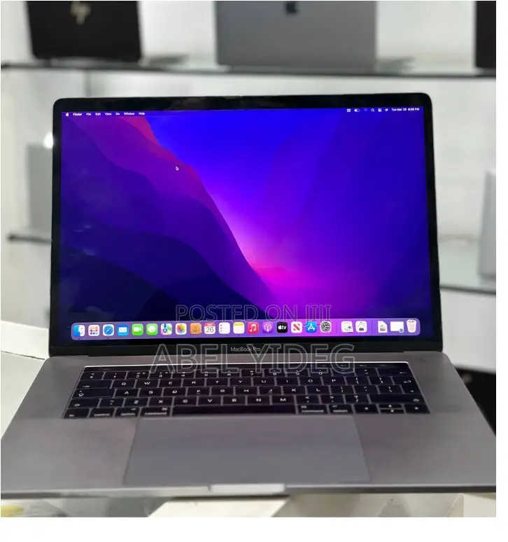Laptop Apple MacBook Pro 2016 16GB Intel Core I7 SSD 512GB