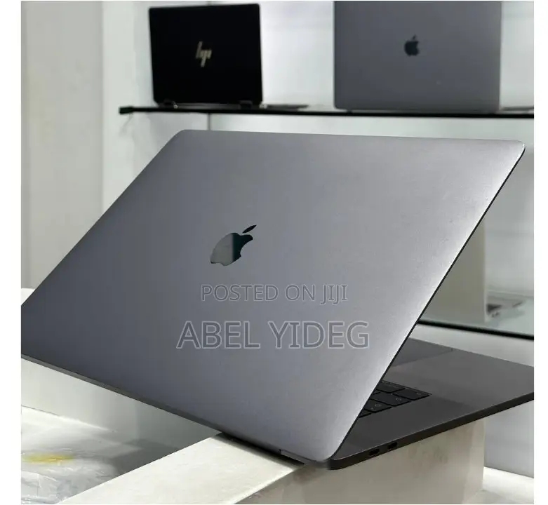 Laptop Apple MacBook Pro 2016 16GB Intel Core I7 SSD 512GB