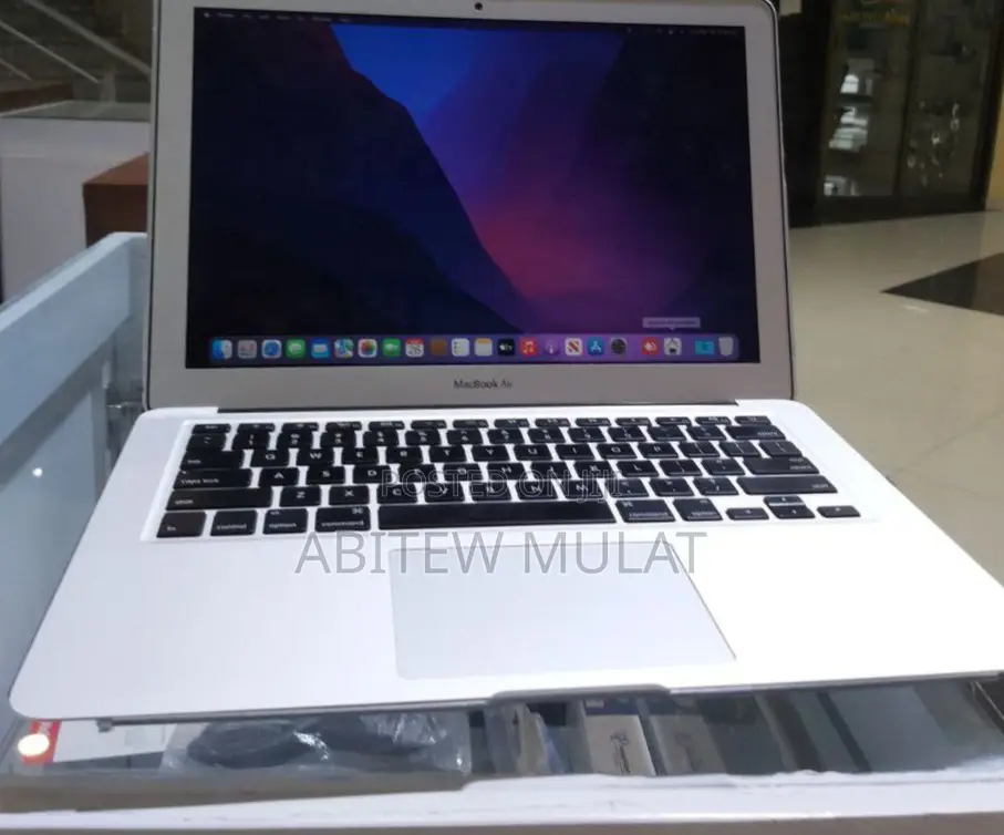 New Laptop Apple MacBook Air 2015 4GB Intel Core I5 SSD 128GB