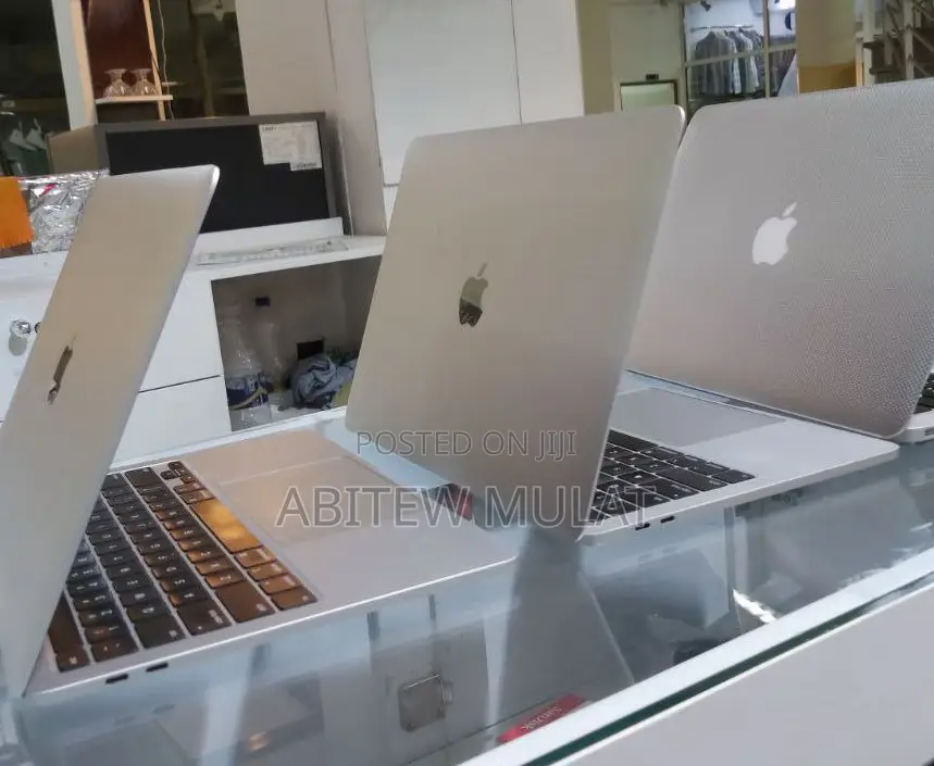 New Laptop Apple MacBook Air 2015 4GB Intel Core I5 SSD 128GB